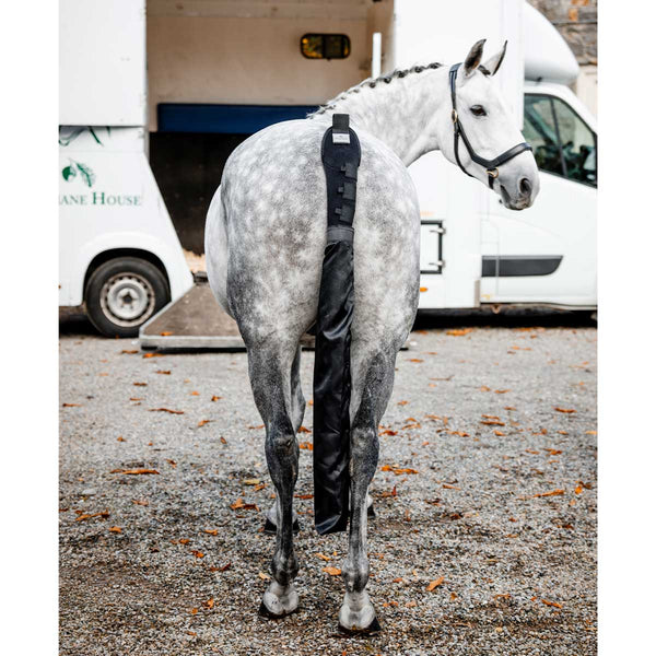 Horseware Ireland Tail Guard and Bag